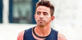 À espera de nova oportunidade no time titular Leandro Cearense