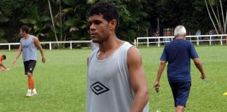 “Não terei grandes problemas”, diz Diego Ratinho sobre improvisação Diego Ratinho