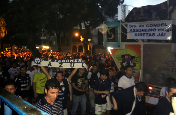 Torcedores do Remo estão indignados com o atual momento do clube Torcedores do Remo estão indignados com o atual momento do clube