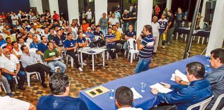 Sócios do Remo discutem propostas para o clube Torcedores foram à sede social do Remo para conhecer os projetos do novo núcleo administrativo do clube azulino