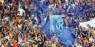 Torcida azulina anima a diretoria para projeto Fenômeno Azul