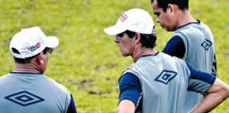 Charles Guerreiro faz análise de time atual Charles Guerreiro