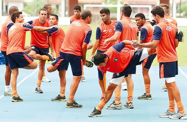 Jogadores remistas realizam atividade física Jogadores remistas realizam atividade física