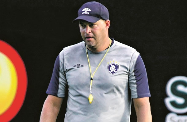 Roberto Fernandes Roberto Fernandes