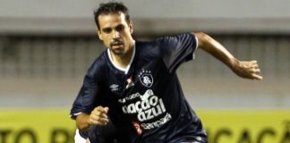 Chegadas e partidas ainda indefinidas Athos