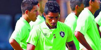 Bismark vê evolução, mas não tira razão de torcedor Bismark