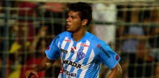 Ex-atacante bicolor na mira do Leão Kiros