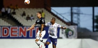 Defesa azulina é a dor de cabeça de Leston Júnior Remo 1x1 Independente (Max)