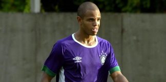 Para volante Lucas Garcia, time ainda precisa melhorar Lucas Garcia