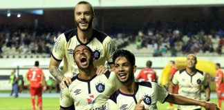 João Victor aproveita oportunidade no Leão Remo 1x0 River-PI (Henrique, João Victor e Hériclis)