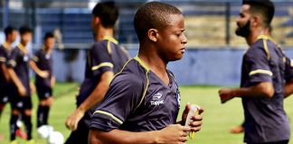Edgar tenta manter a sua média de gols Edgar
