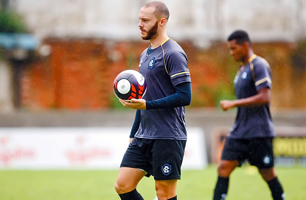 Henrique lamenta lesões em companheiros na reta final do Parazão Henrique