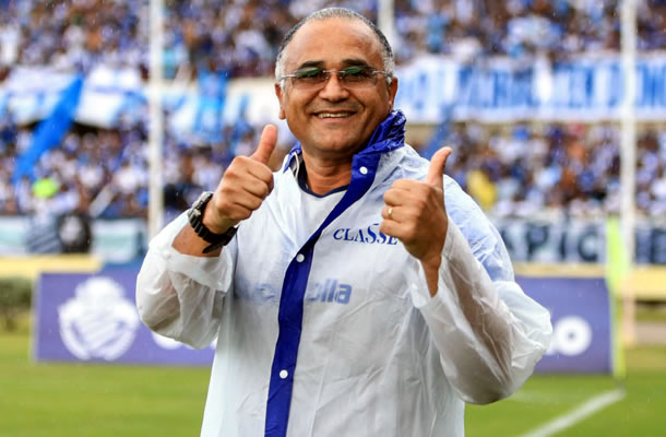 Oliveira Canindé: “Pediram para esperar até amanhã” Oliveira Canindé