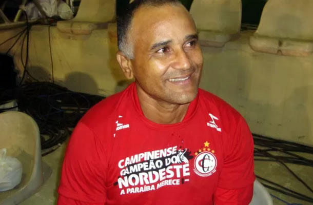 Credenciais de Oliveira Canindé, novo técnico do Leão Oliveira Canindé