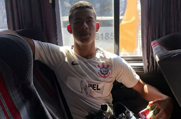 Dupla das categorias de base do Remo está treinando no Corinthians-SP David Lima