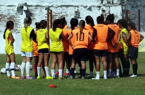 Remo vence Carajás em amistoso preparatório para o Parazão Feminino Futebol Feminino
