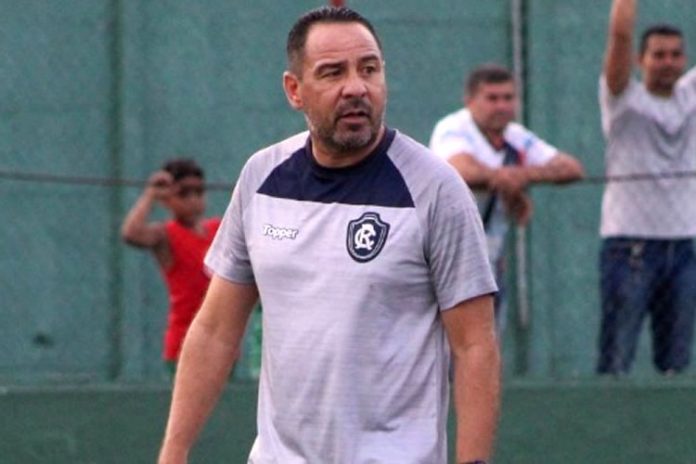 Artur Oliveira Artur Oliveira