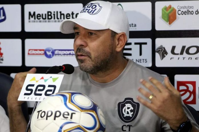 Artur Oliveira Artur Oliveira