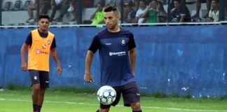 Leão volta a jogar sem pressão depois de 11 anos Nininho e Rodriguinho