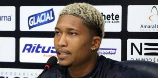 Atacante admite queda de rendimento contra o Galo: “Deixamos cair o ritmo” Mário Sérgio