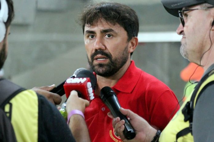 Luizinho Lopes Luizinho Lopes