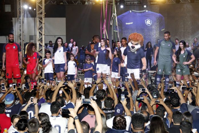 Remo lança modelo 2018/2019 da Topper Remo lança modelo 2018/2019 da Topper