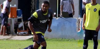 Provável titular contra o Ypiranga-RS, Djalma diz que vai “secar” rival Djalma