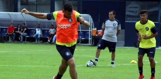 Após estreia tímida, Neto Baiano espera redenção: “É hora de mostrar quem é quem” Neto Baiano