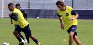 Zotti recupera bom futebol, atesta importância da Copa Verde, mas garante foco do Remo na Série C Wesley e Zotti