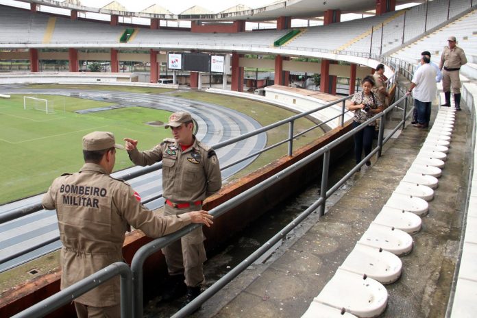 Bombeiros vistoriam o Mangueirão Bombeiros vistoriam o Mangueirão