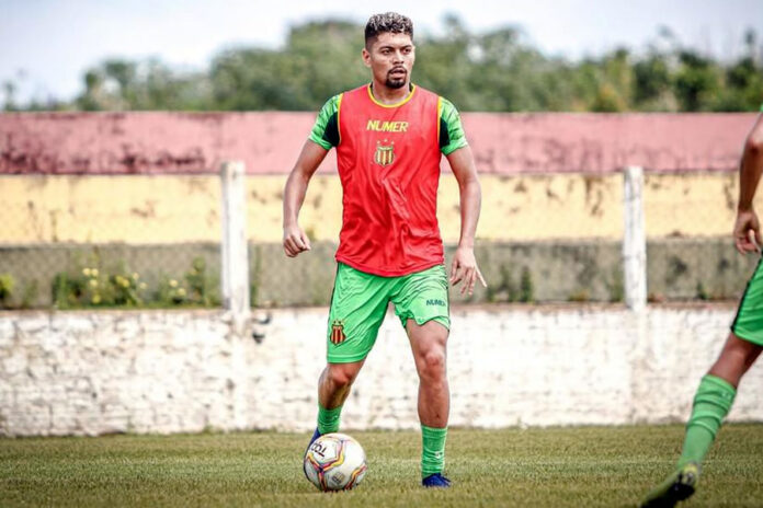 Everton Silva Everton Silva