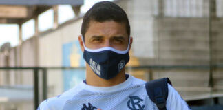 Apesar das falhas no setor defensivo, Vinícius exalta lado ofensivo do Leão Vinícius