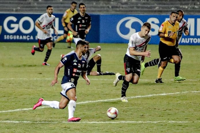 Remo 2x1 Ferroviário-CE (Lucas Siqueira e Tcharlles) Remo 2x1 Ferroviário-CE (Lucas Siqueira e Tcharlles)