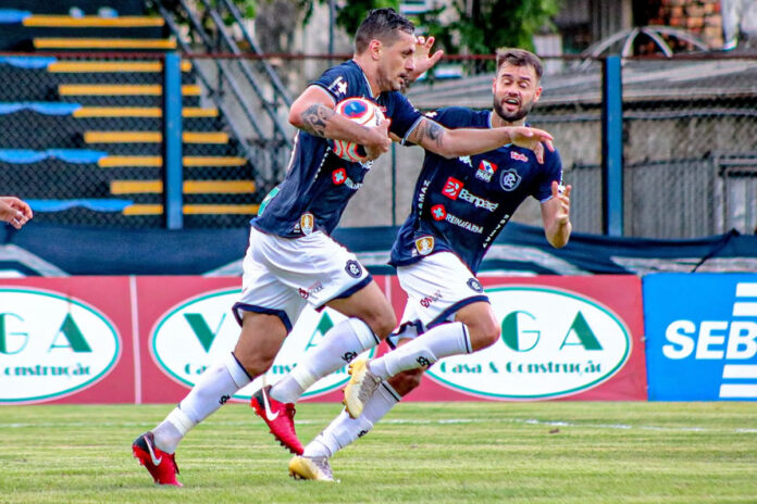 Remo 4x2 Águia (Eduardo Ramos e Douglas Packer) Remo 4x2 Águia (Eduardo Ramos e Douglas Packer)