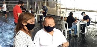 Ex-presidente Manoel Ribeiro foi um dos primeiros a chegar para votar nas eleições 2020