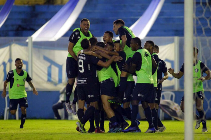 Paysandu 2×4 Remo Paysandu 2×4 Remo