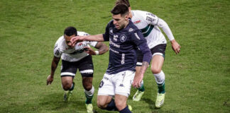 Leão tropeça na arbitragem Coritiba-PR 2×1 Remo (Thiago Ennes)