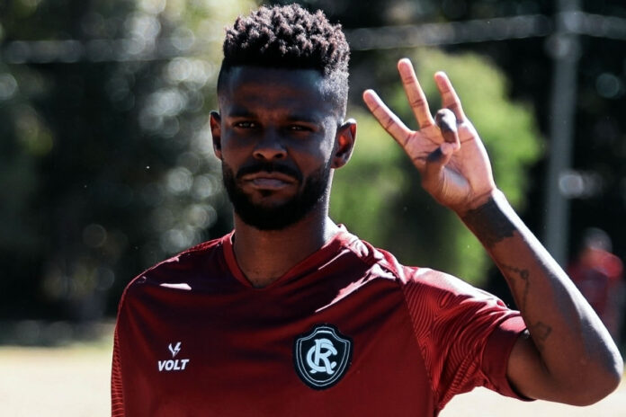 Erick Flores Erick Flores