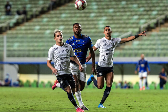 Cruzeiro-MG 1×3 Remo (Raimar e Romércio) Cruzeiro-MG 1×3 Remo (Raimar e Romércio)