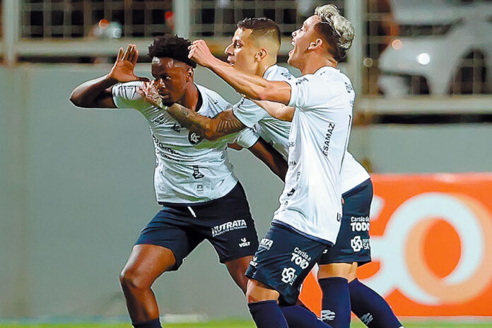 Cruzeiro-MG 1×3 Remo (Jefferson, Matheus Oliveira e Raimar) Cruzeiro-MG 1×3 Remo (Jefferson, Matheus Oliveira e Raimar)