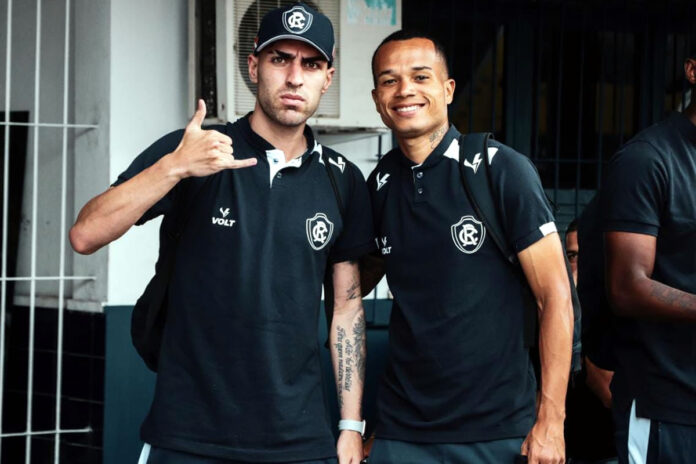 Thiago Ennes e Anderson Uchôa Thiago Ennes e Anderson Uchôa