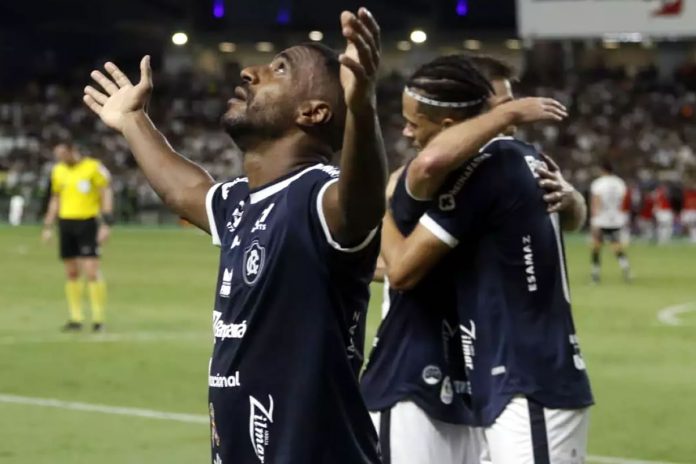 Remo 2×0 Corinthians-SP (Muriqui, Pablo Roberto e Leonan) – Foto: Cristino Martins (O Liberal)