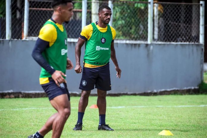 Pedro Vitor e Muriqui – Foto: Samara Miranda (Clube do Remo)