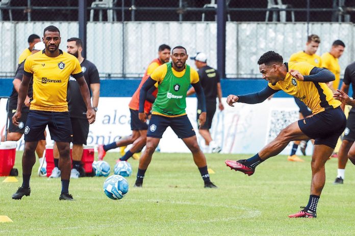 Muriqui, Claudinei e Pedro Vitor – Foto: Igor Mota (O Liberal)