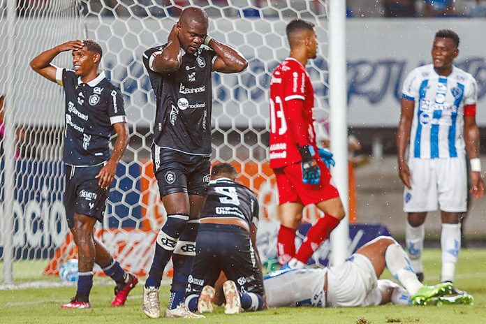 Paysandu 1×0 Remo (Vitor Leque, Diego Ivo e Elton) – Foto: Thiago Gomes (O Liberal)