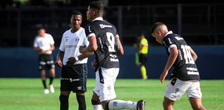 Base azulina em evolução Remo 3×1 Grêmio-RS (Kanu e Cauã Ramires) (Sub-20) – Foto: Sandro Galtran (Clube do Remo)