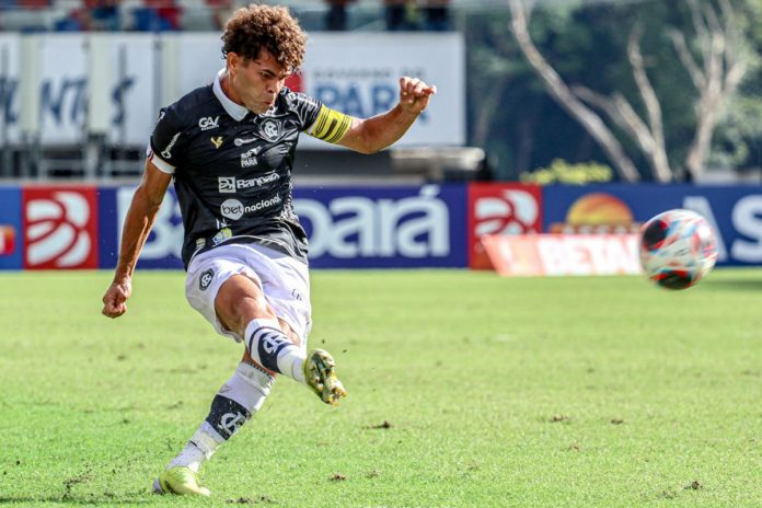 Remo 5×0 Canaã (Camilo) – Foto: Sílvio Garrido Remo 5×0 Canaã (Camilo) – Foto: Sílvio Garrido