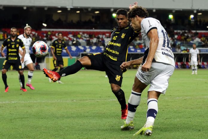 Castanhal 0×1 Remo (Camilo) – Foto: Wagner Almeida (Diário do Pará)