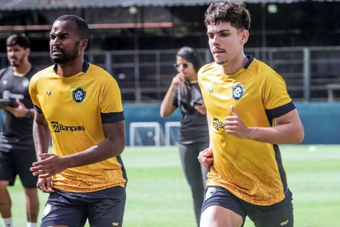 Reniê e Thalys – Foto: Samara Miranda (Clube do Remo)