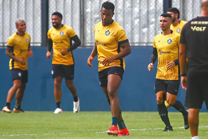 Felipinho, Vidal, Ribamar, Daniel e Paulinho Curuá – Foto: Thiago Gomes (O Liberal)